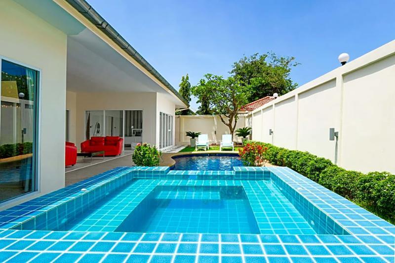 Villa Tortuga Pattaya Jomtien Beach Exterior foto
